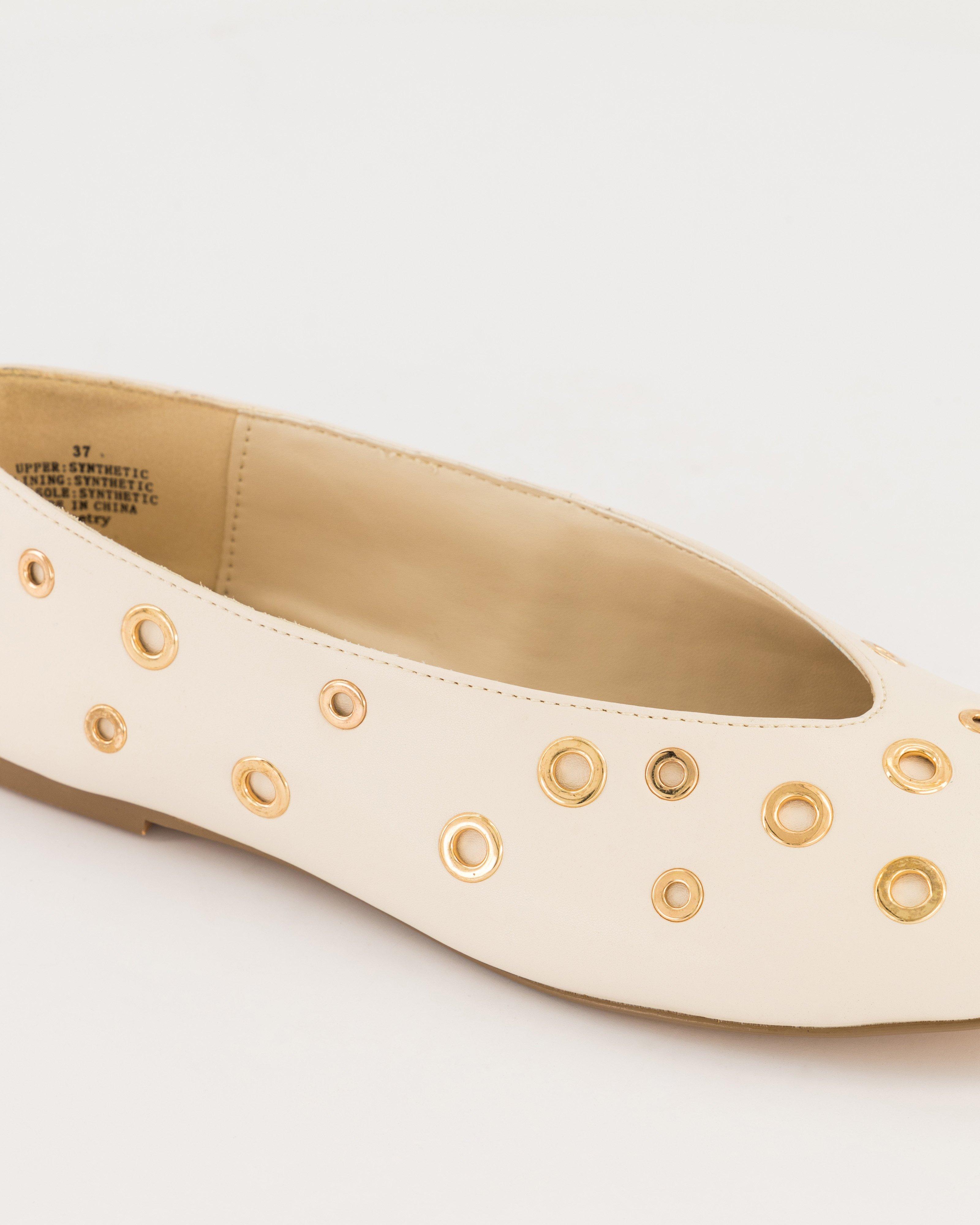 Sadie Studded Pump -  Milk
