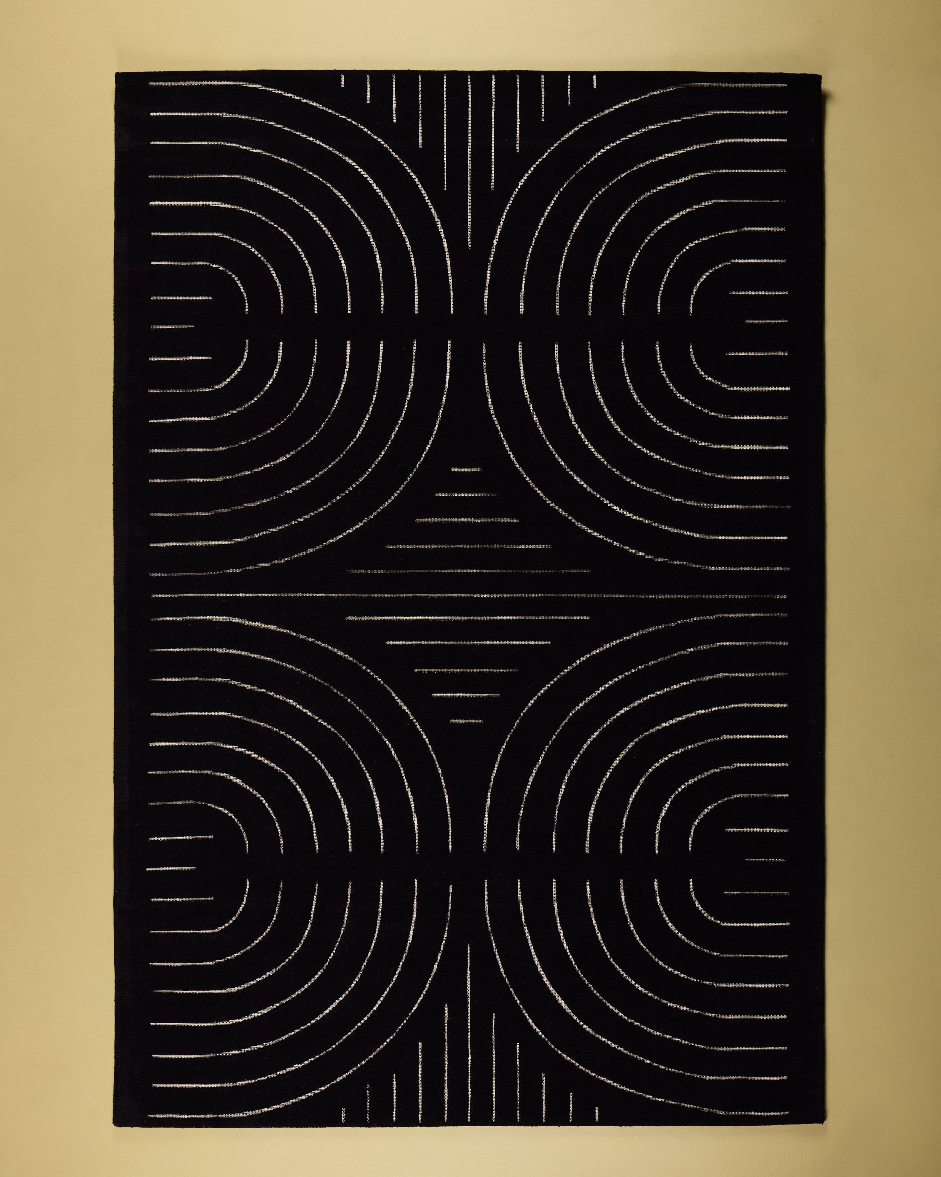 Tom High Low Hand-Loom Rug - 200cm x 300cm -  Black