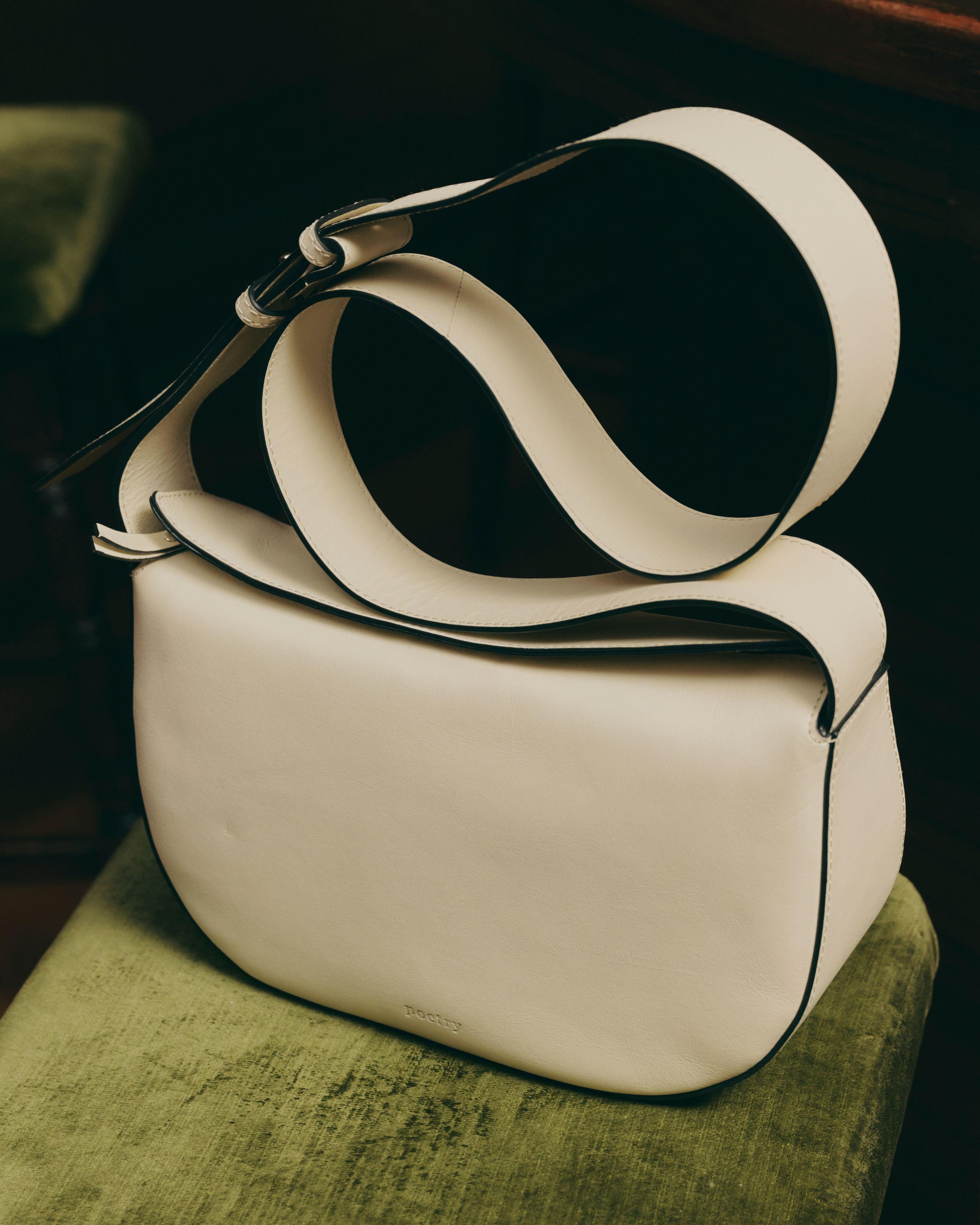 Carina Curved Leather Bag -  Milk