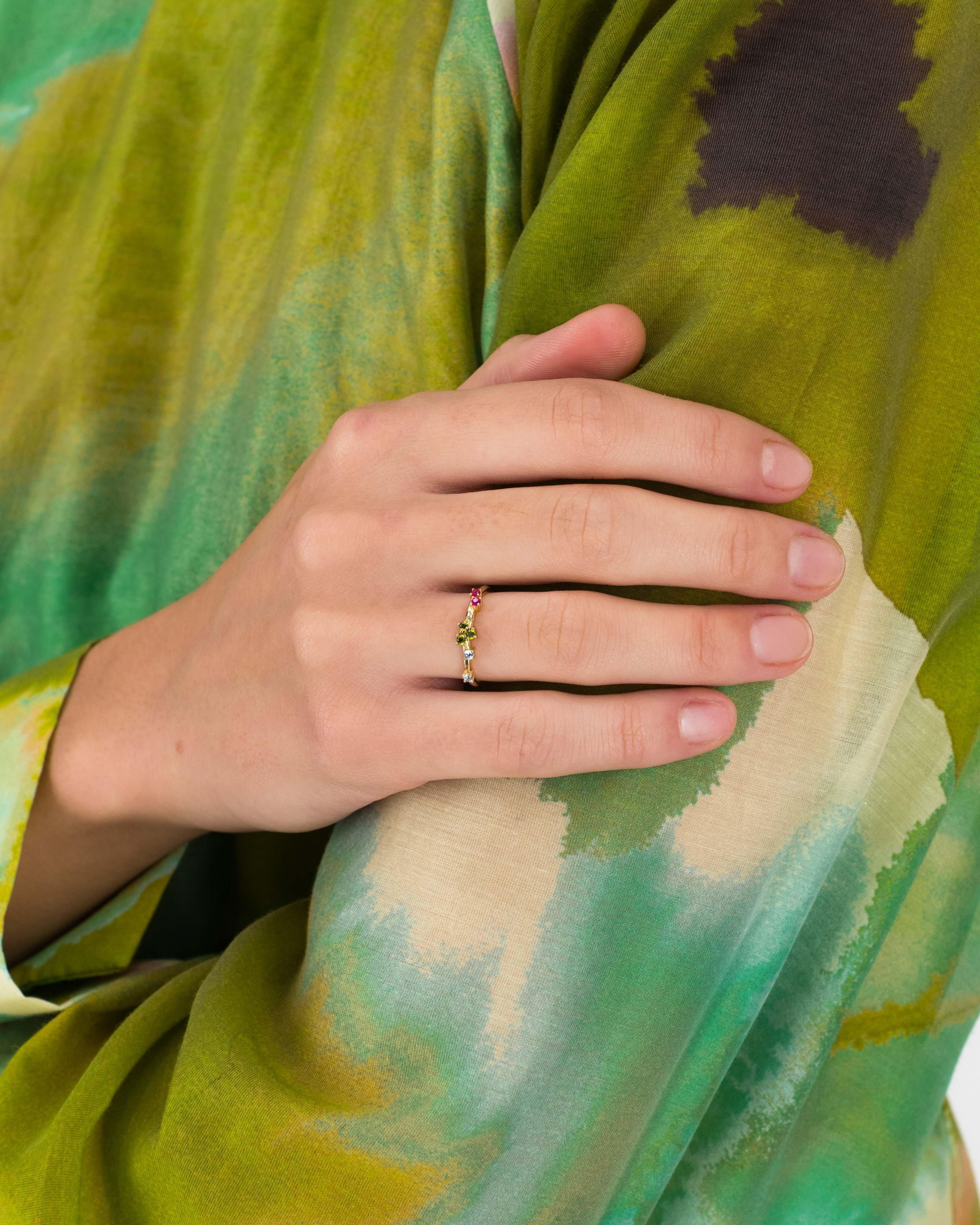 Sterling Silver Scattered Stone Ring -  Gold