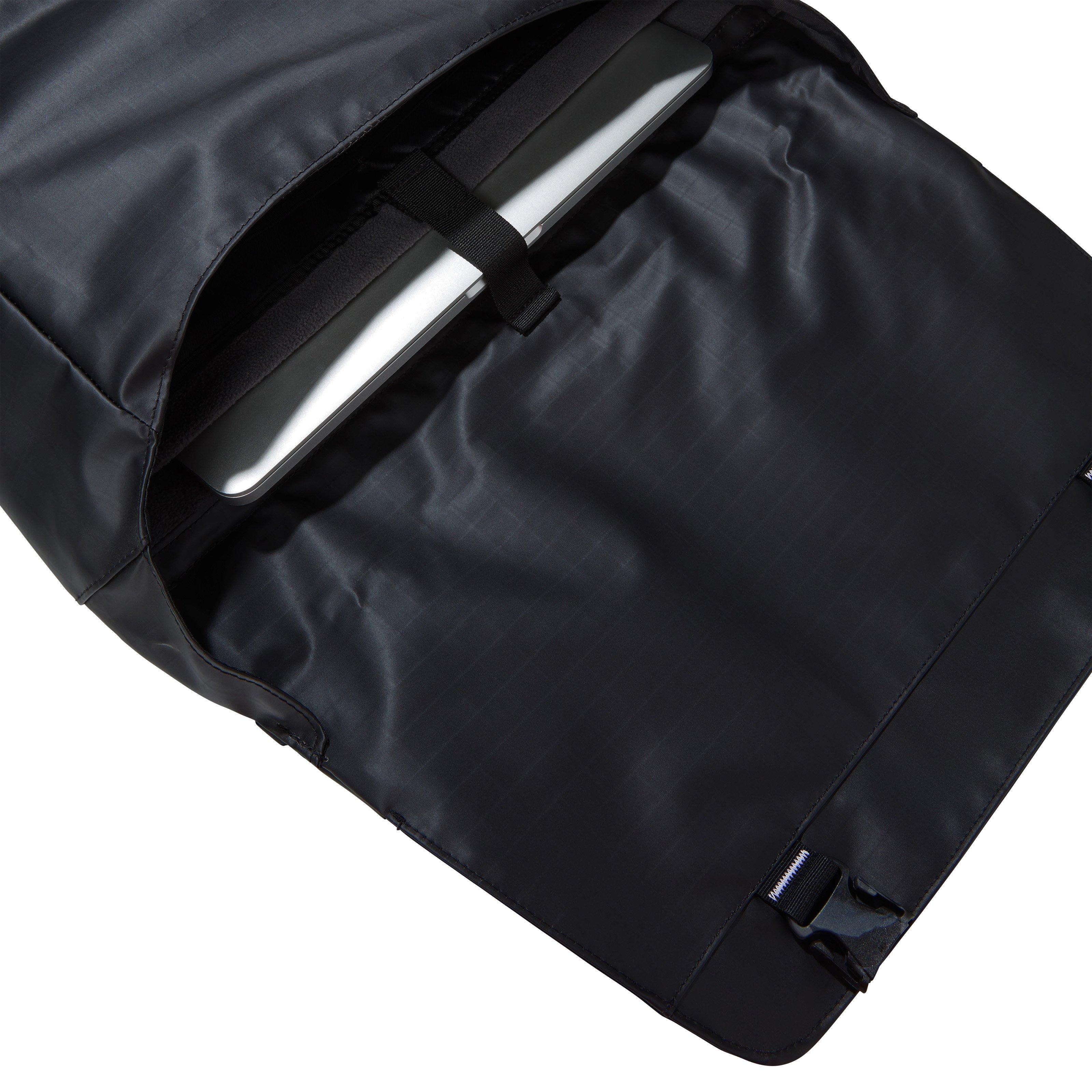 The North Face Base Camp Voyager Messenger Bag -  Black