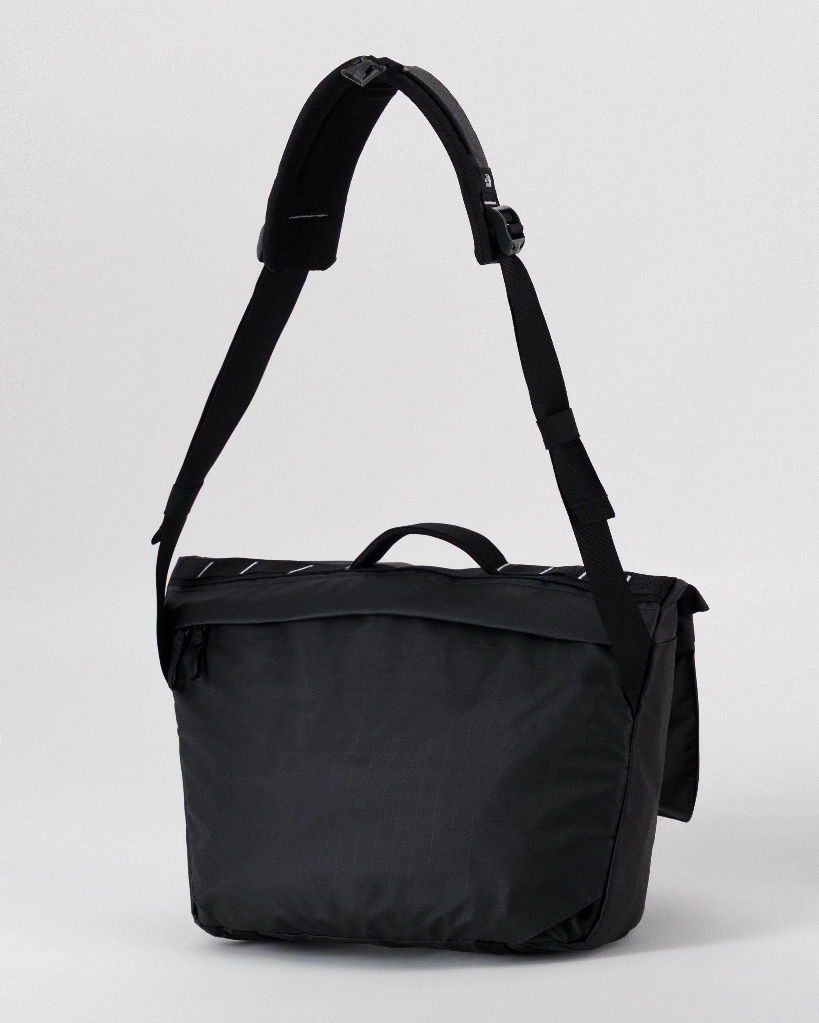 The North Face Base Camp Voyager Messenger Bag