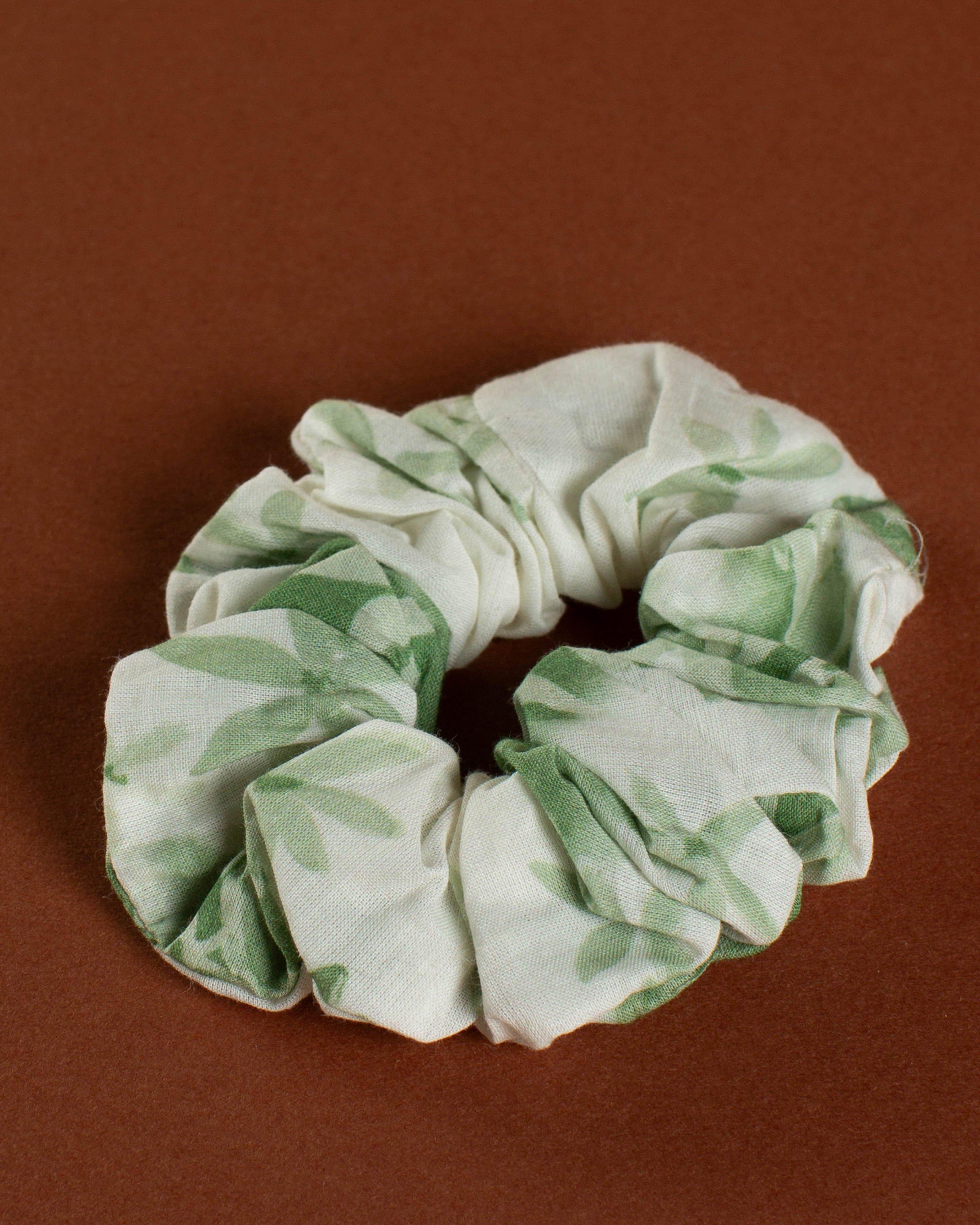 Cassie Scrunchie and Eyemask Set -  Green