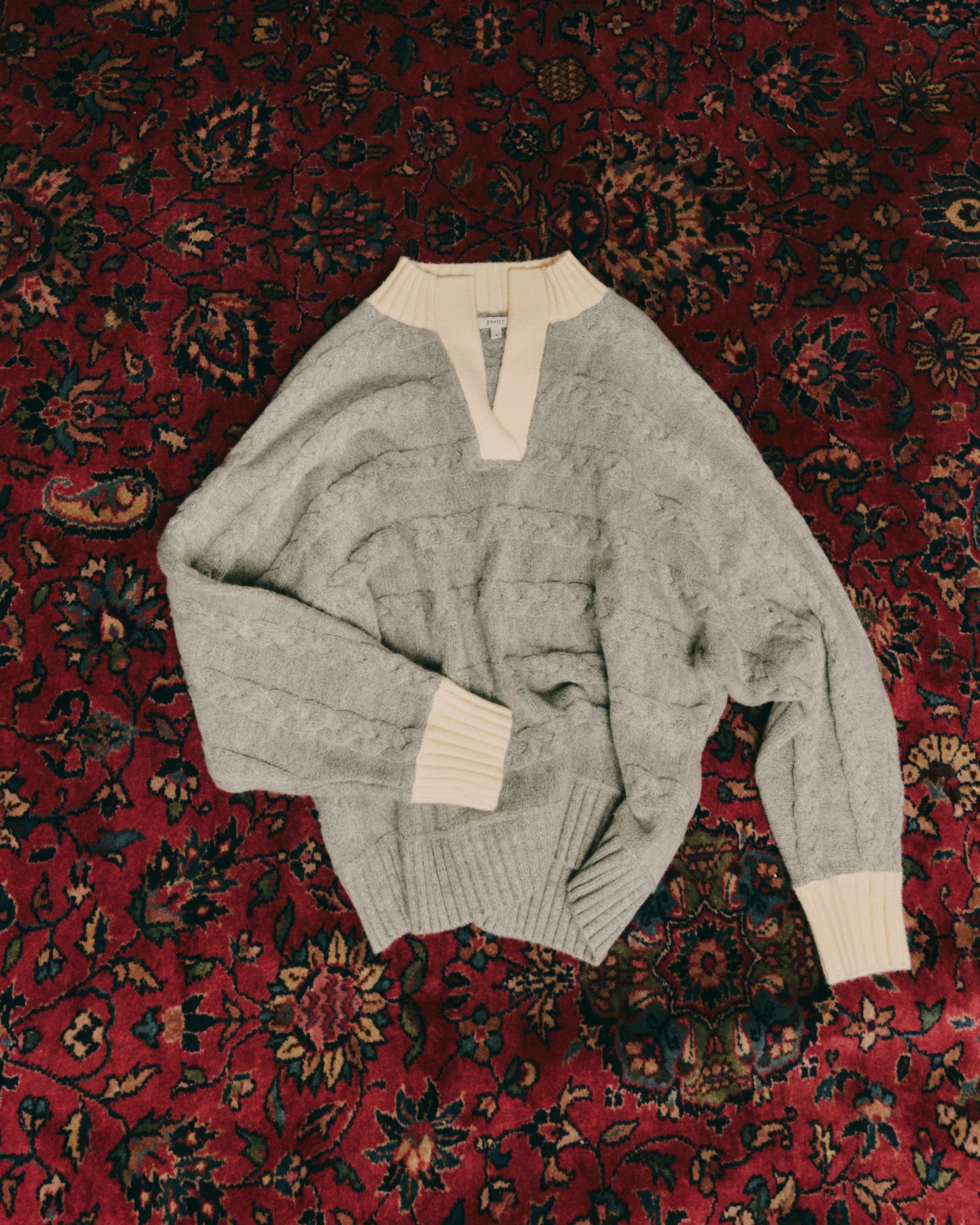 Una V-Neck Cable Knit Jersey -  Grey