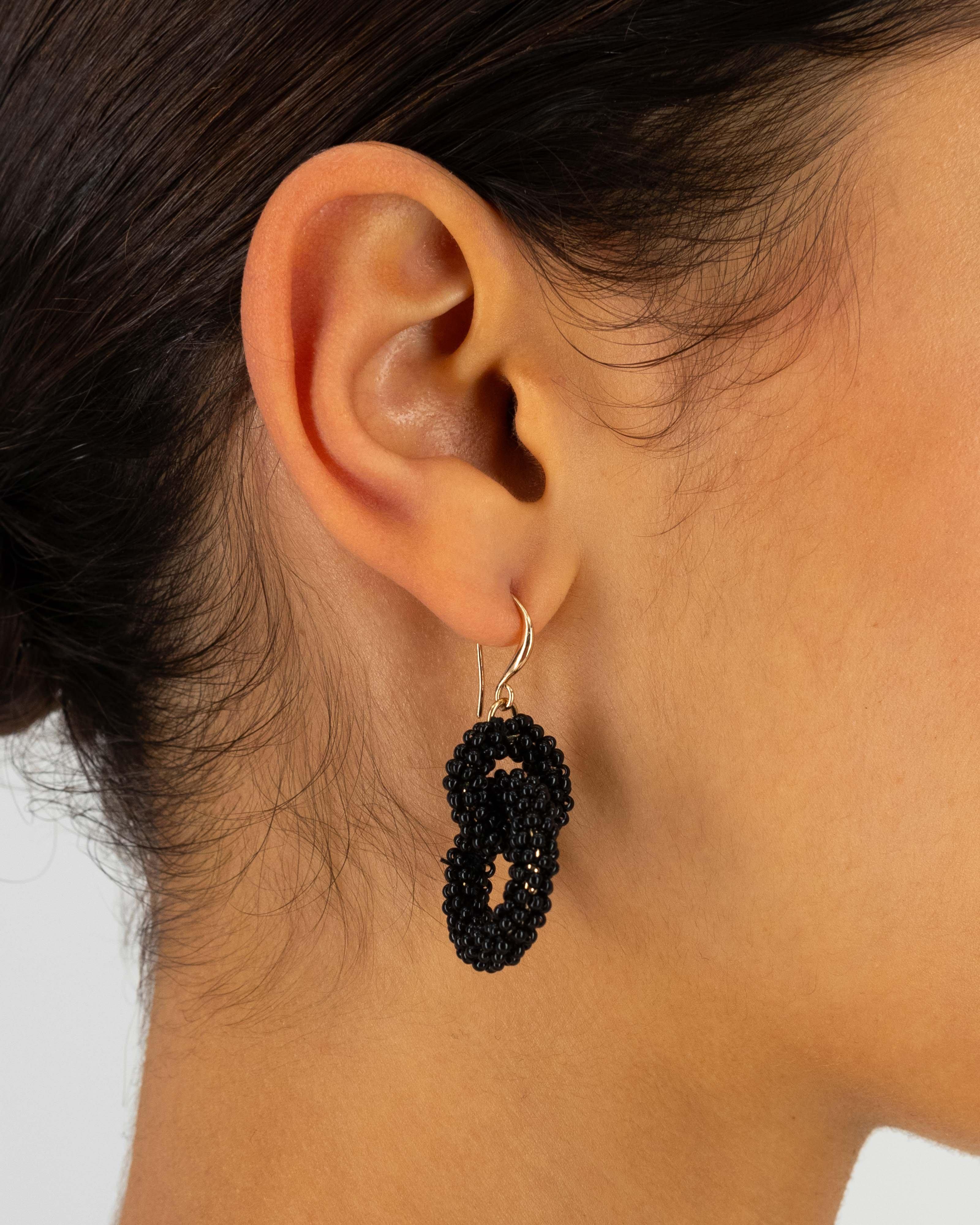 Linked Beaded Ring Drop Earrings -  Black