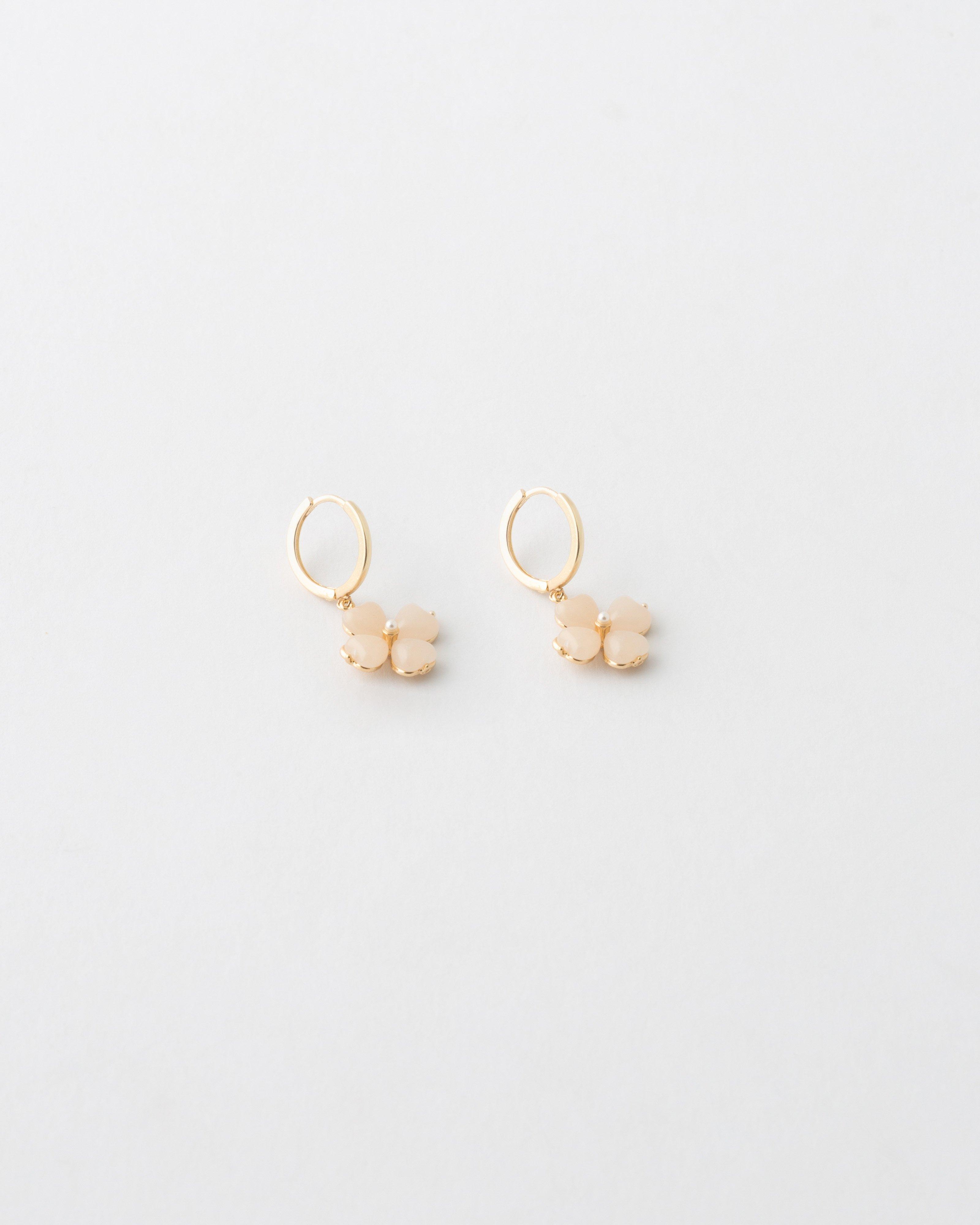 Heart Cluster Resin Flower Drop Earrings -  Nude