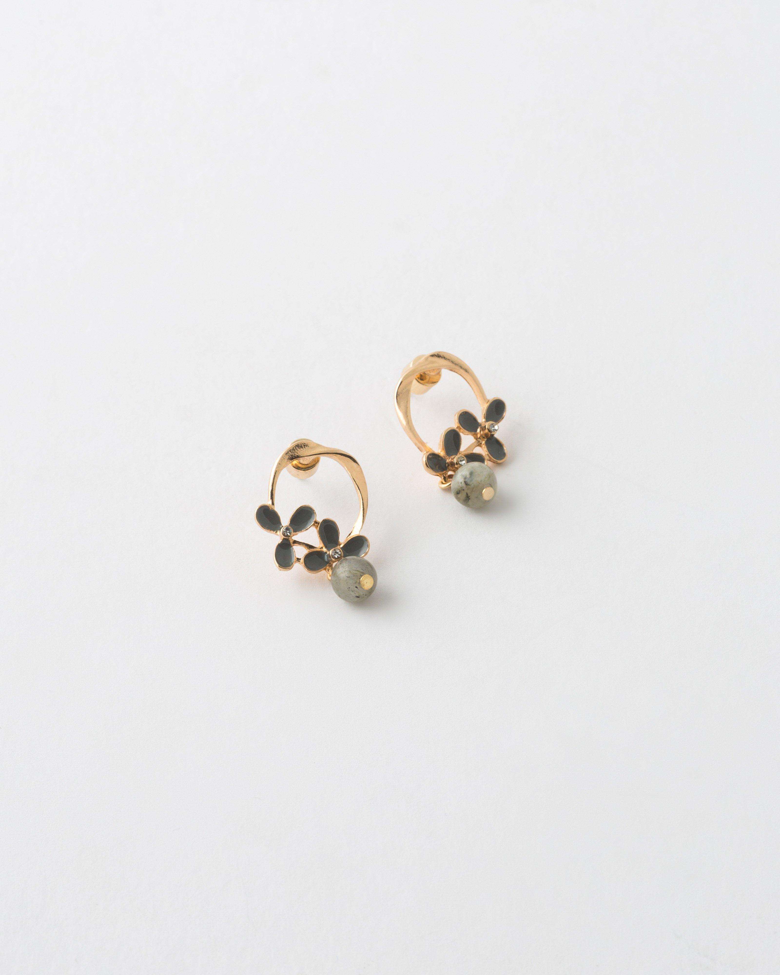 Epoxy Flower & Natural Stone Circular Drop Earrings -  Green