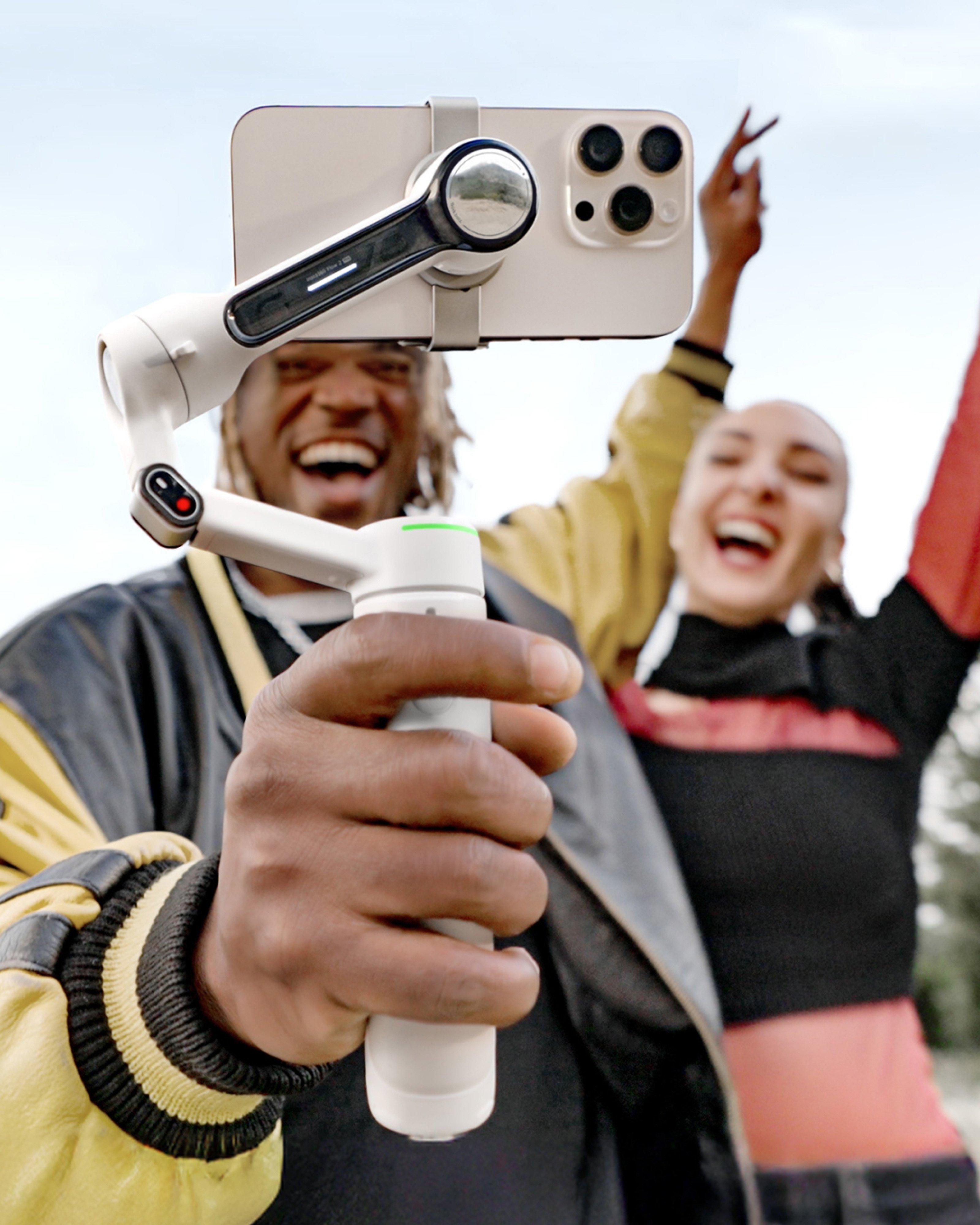 Insta360 Flow 2 Pro Standard Bundle -  White