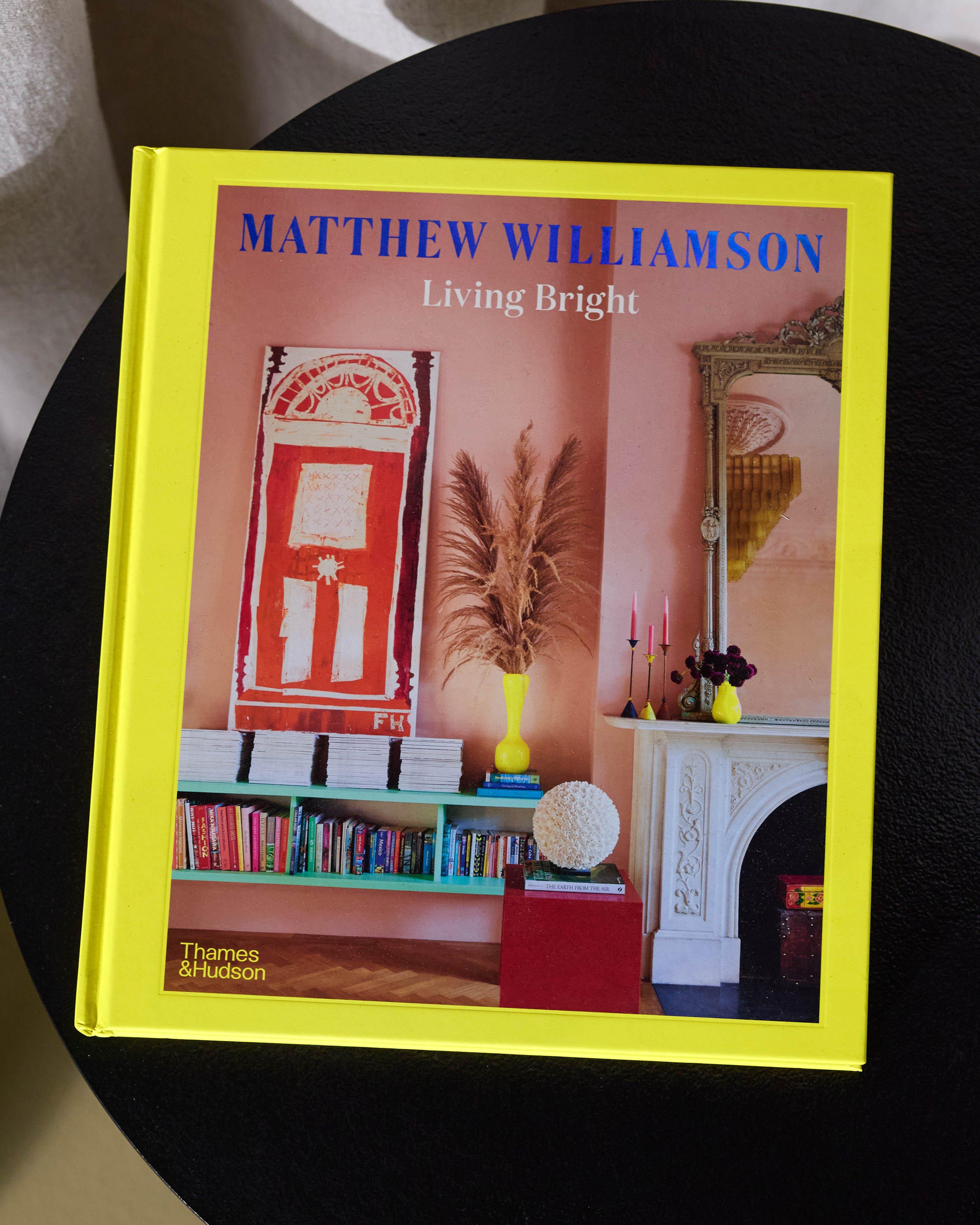 Living Bright: Fashioning Colourful Interiors -  Assorted