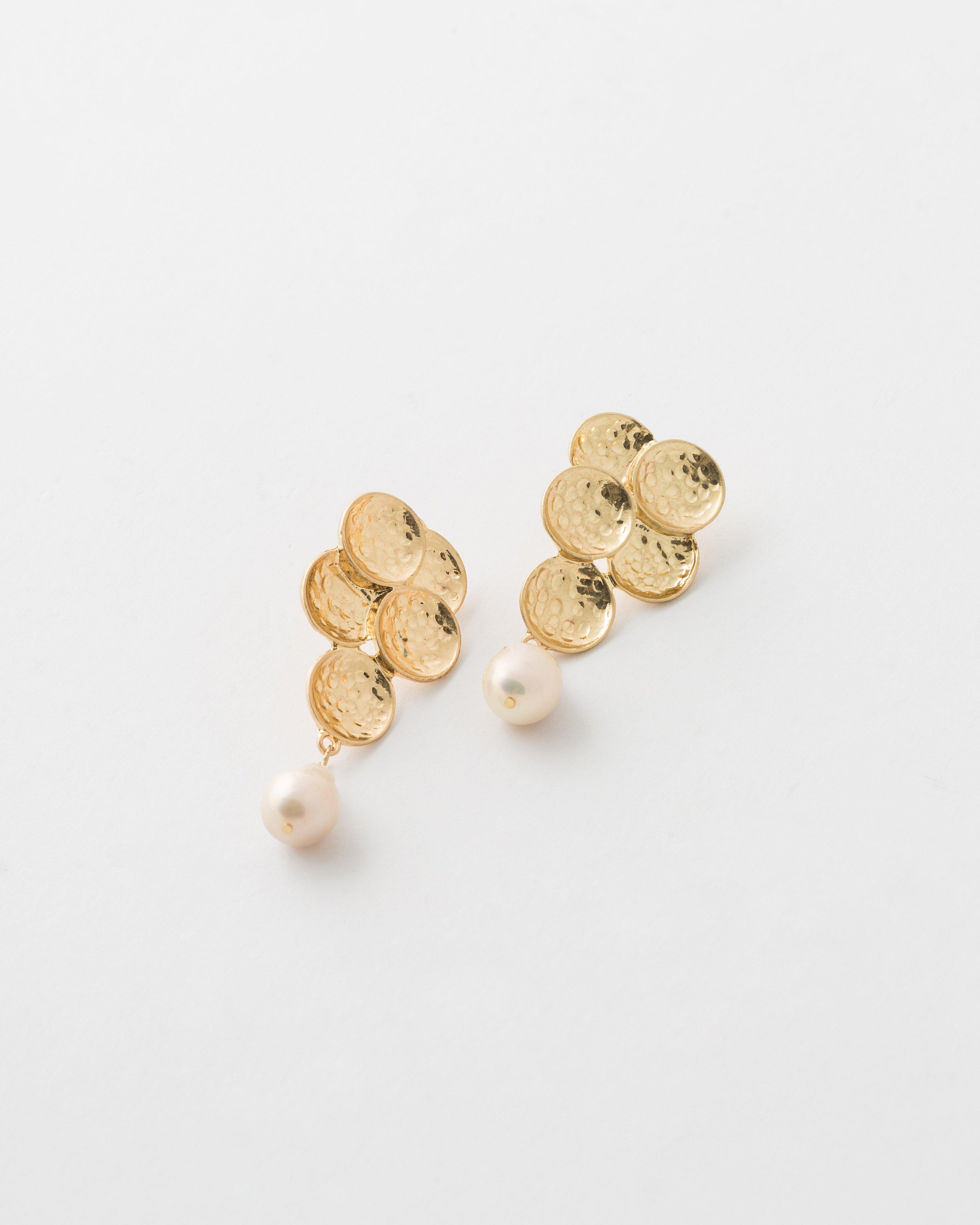 Pearl Drop Earring -  Gold