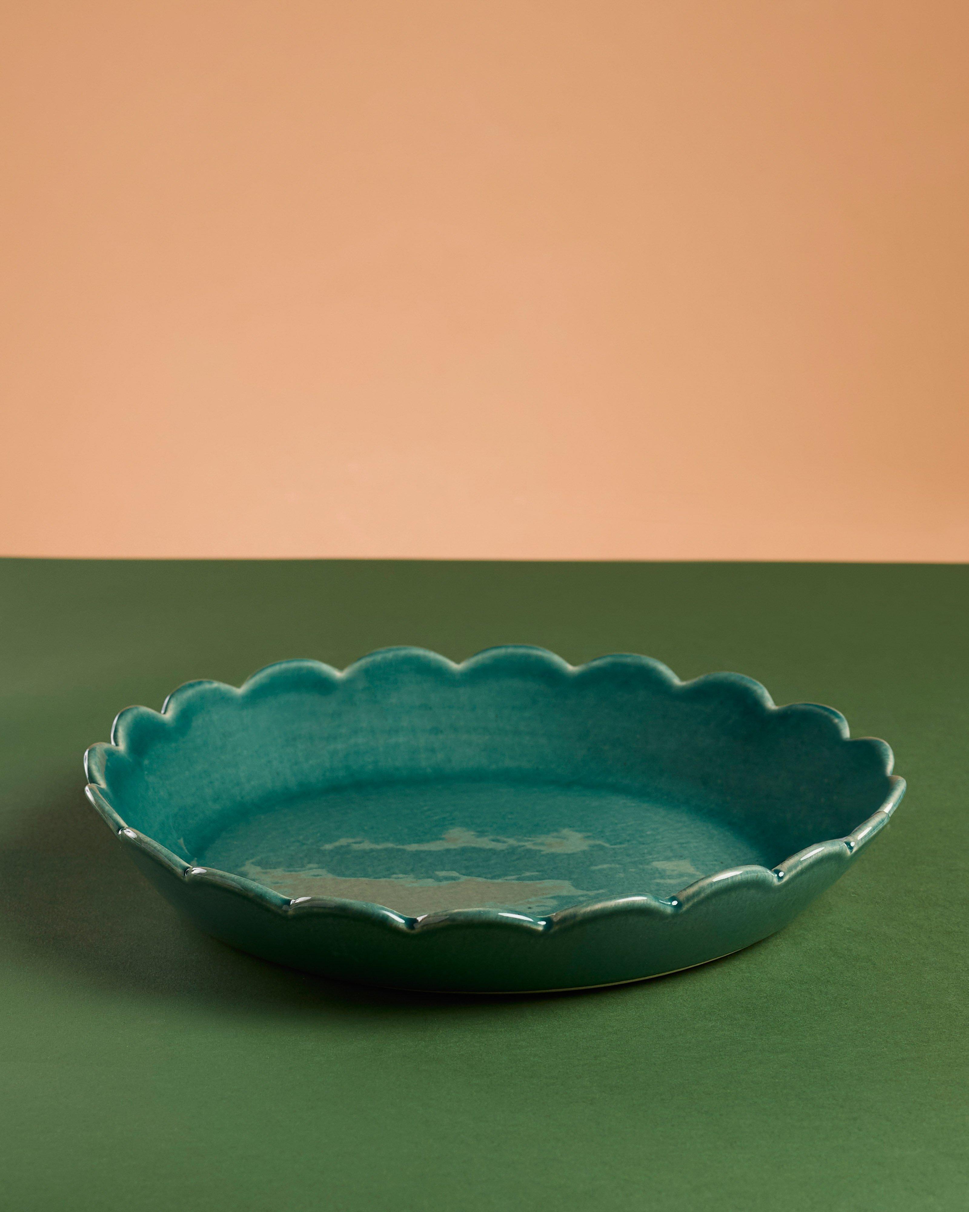 Acacia Medium Scallop Bowl -  Milk