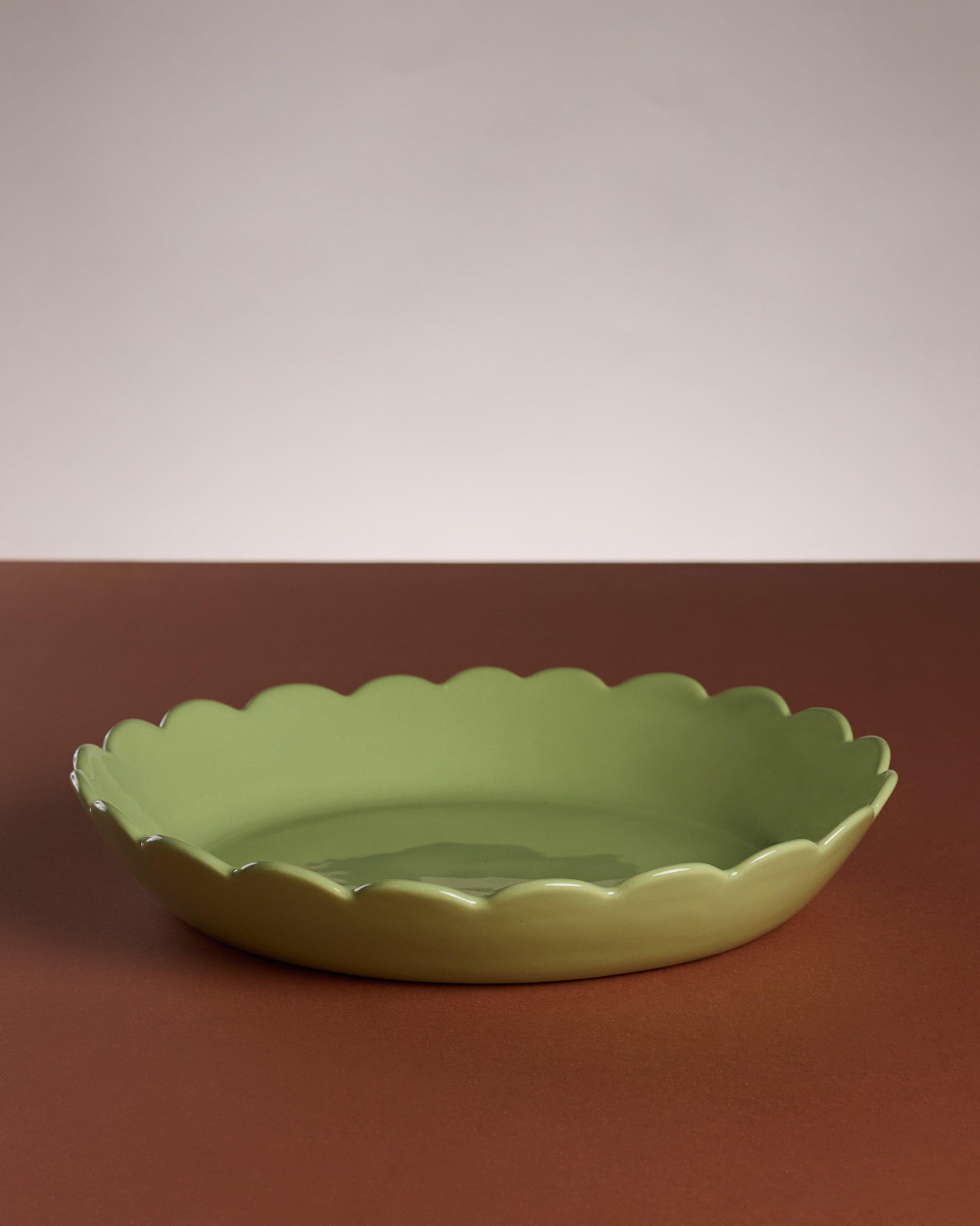 Acacia Medium Scallop Bowl -  Green