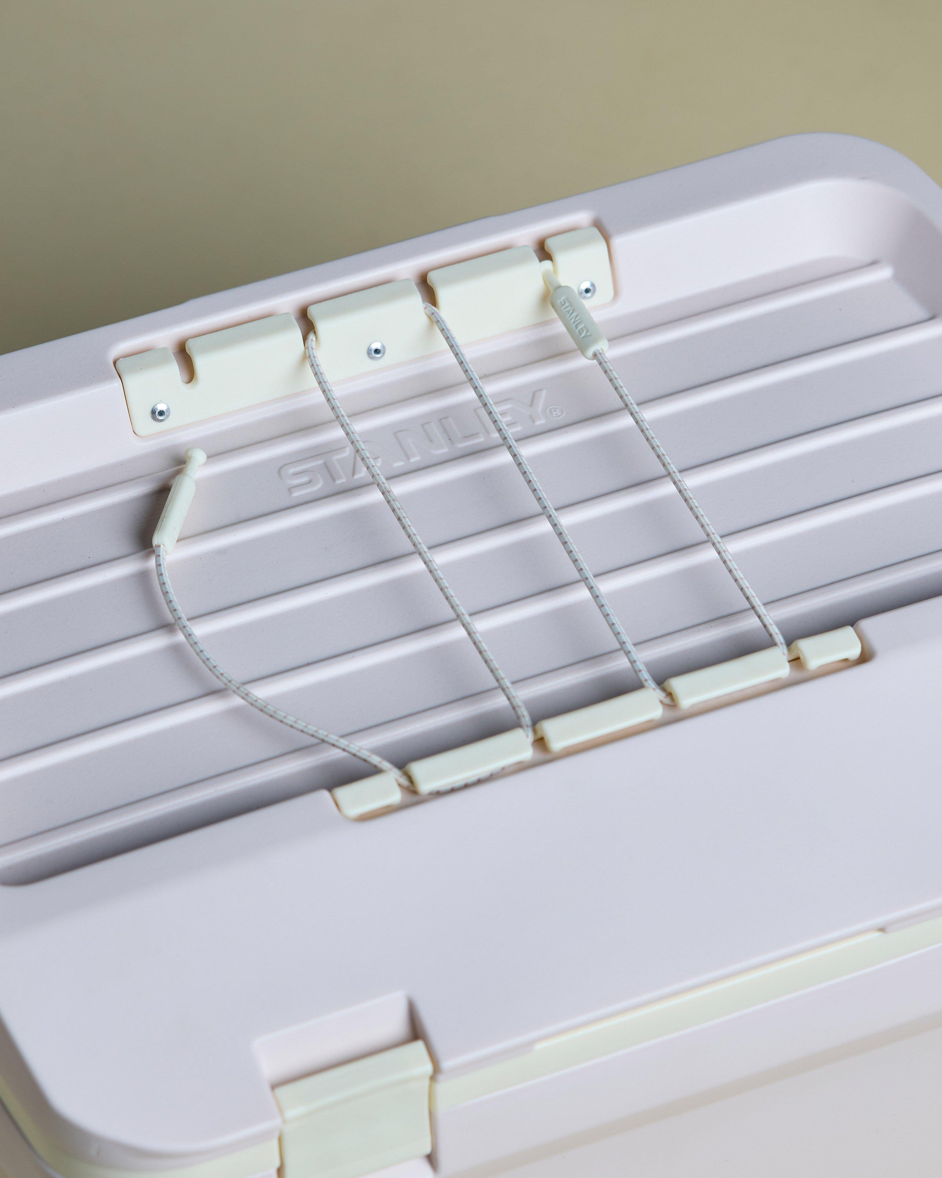  Stanley Easy-Carry Outdoor Cooler - 1.5L -  Pink