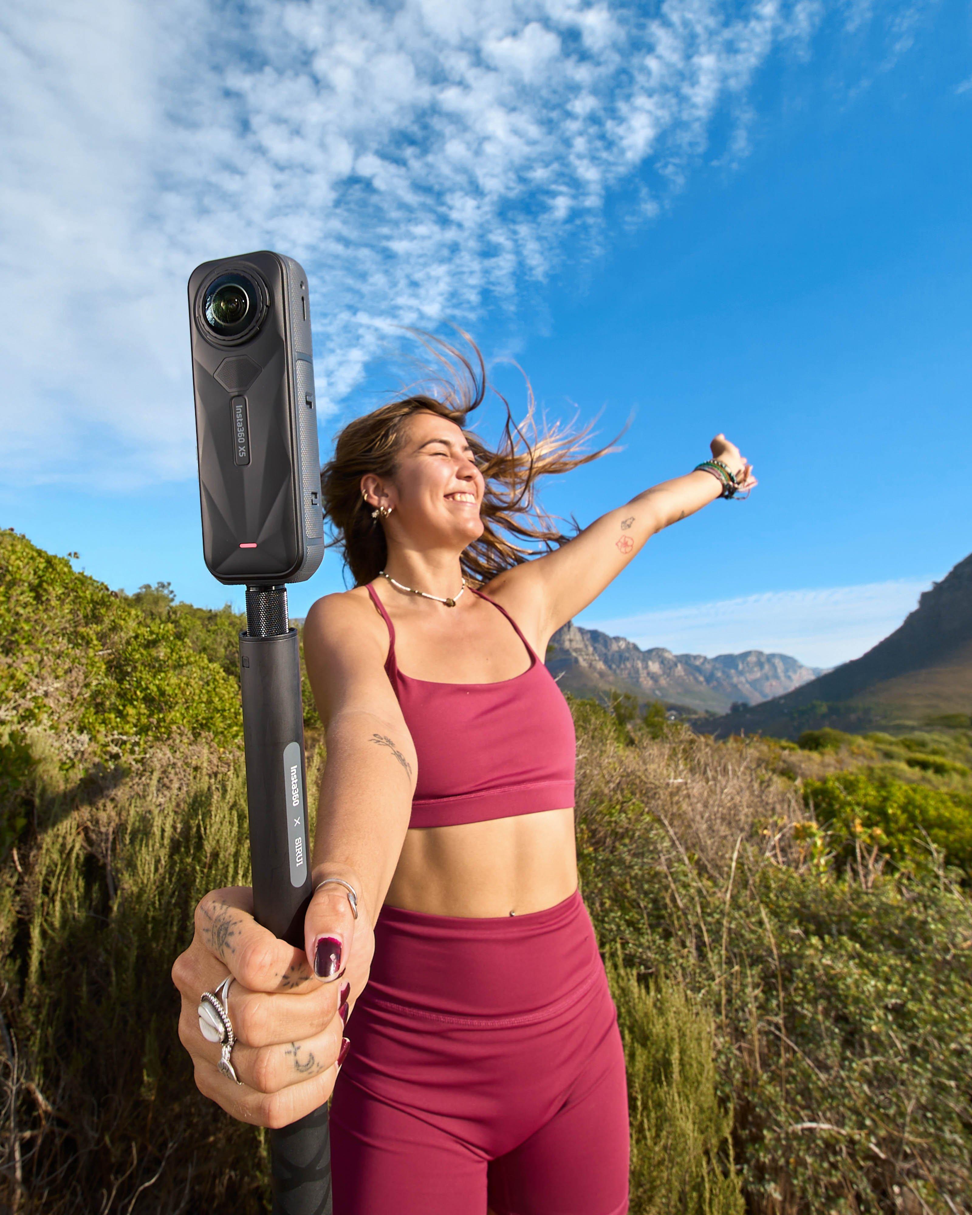Insta360 X5 Standard Bundle -  Black