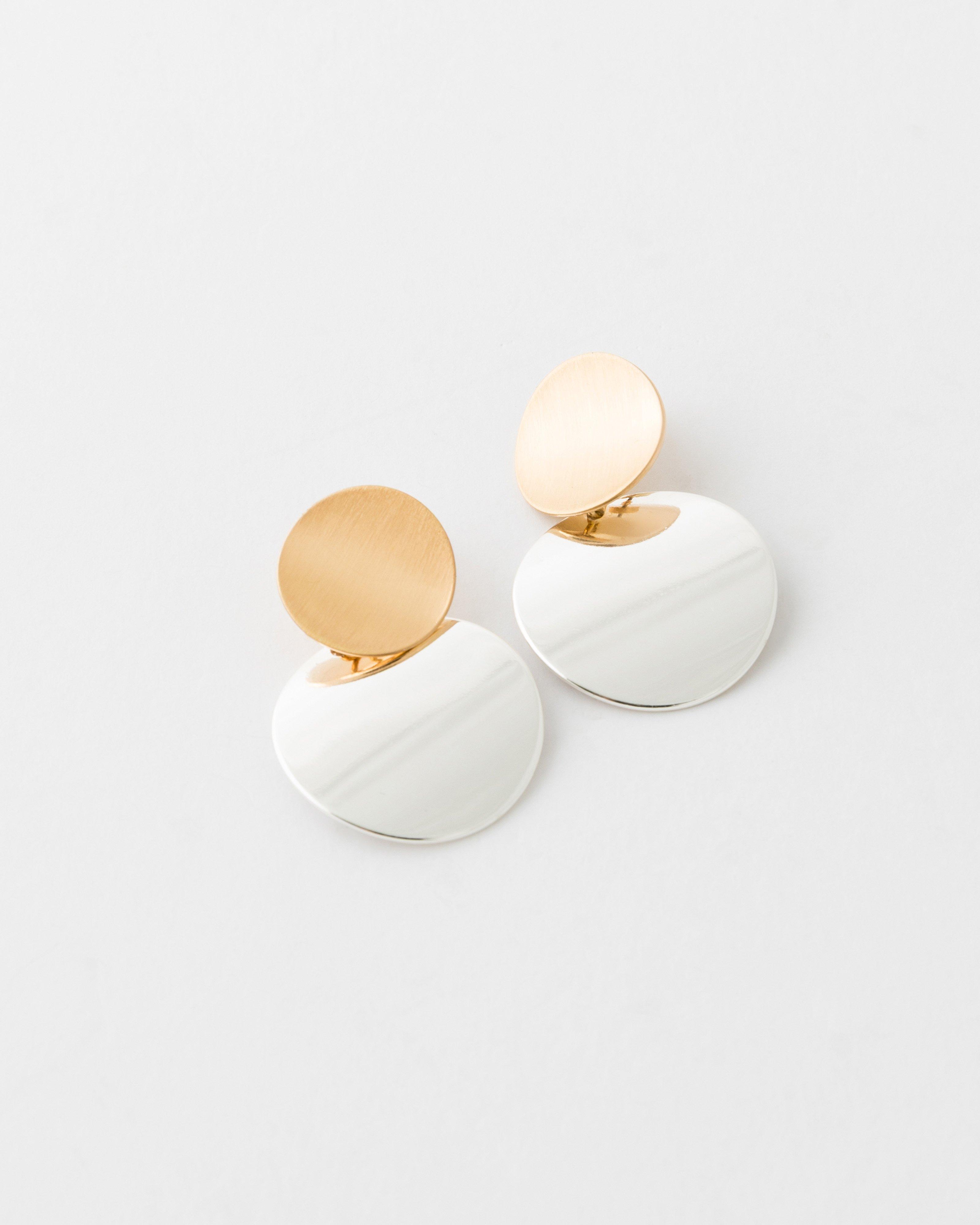 Brushed Disk & Epoxy Circle Earrings -  Gold