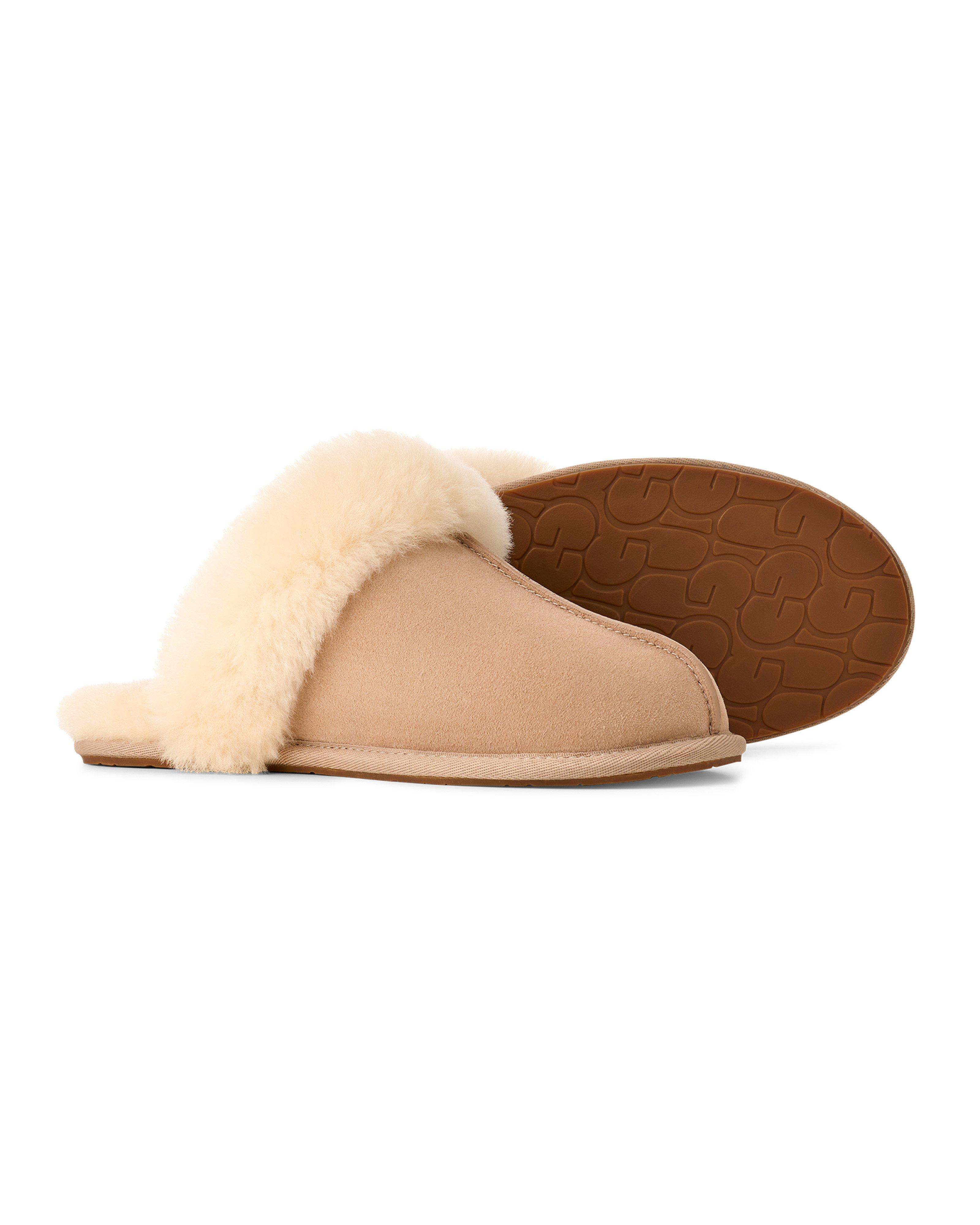 UGG Women's Scuffette II Slippers | Cape Union Mart