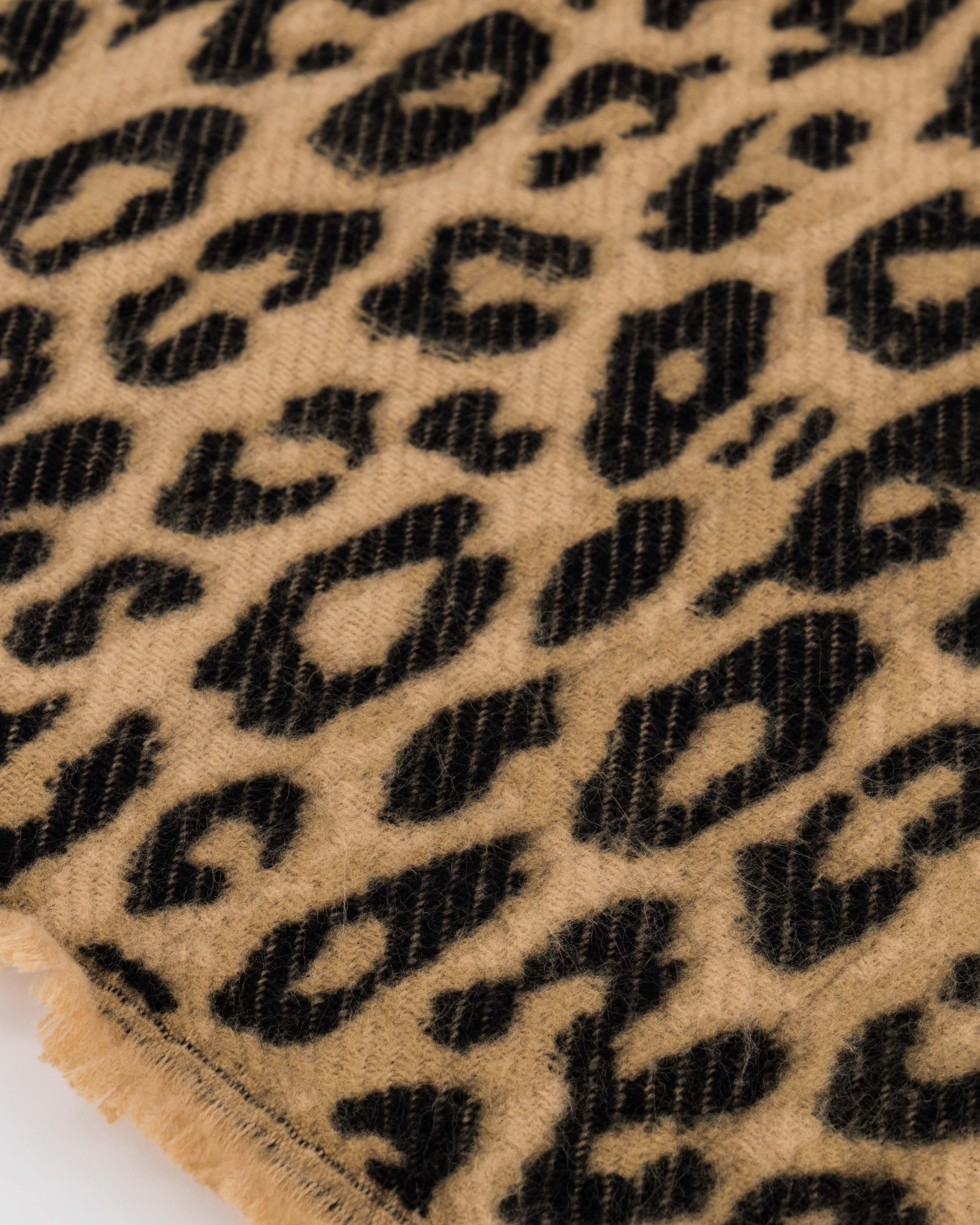 Women&rsquo;s Lola Animal Scarf