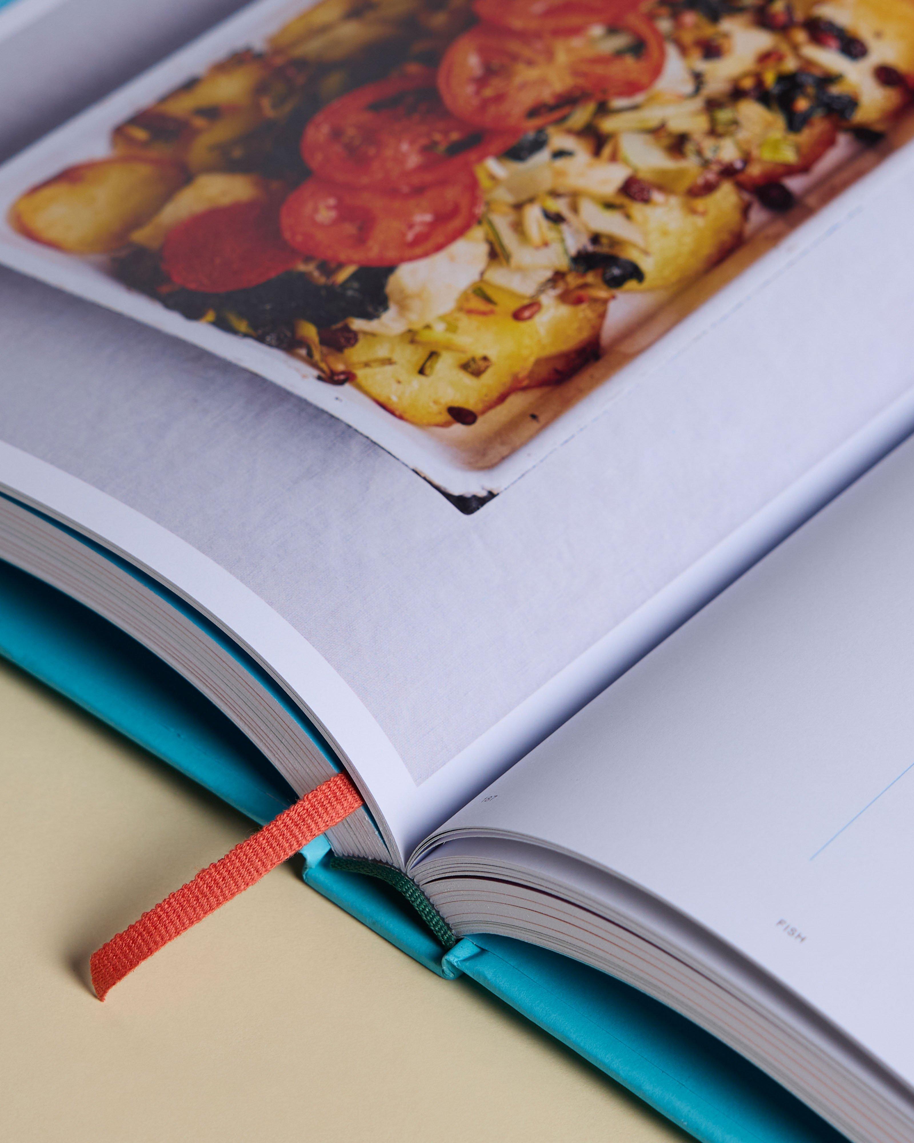  Spanish Mediterranean Islands Cookbook -  Assorted