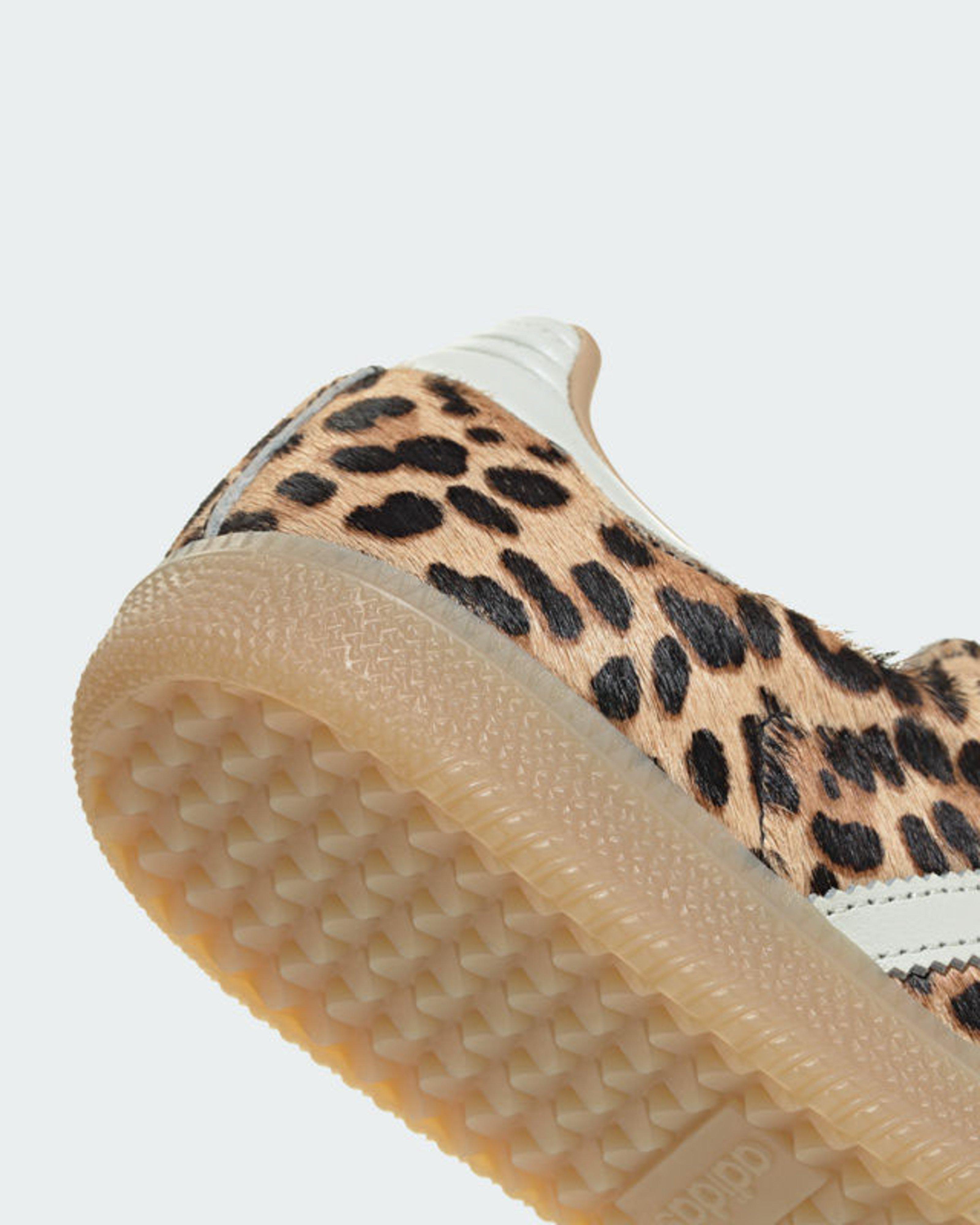 adidas gazelle silver green womens adidas Women's Samba OG Core Black/Collegiate Green/Cream White 7 / Multi main image 0