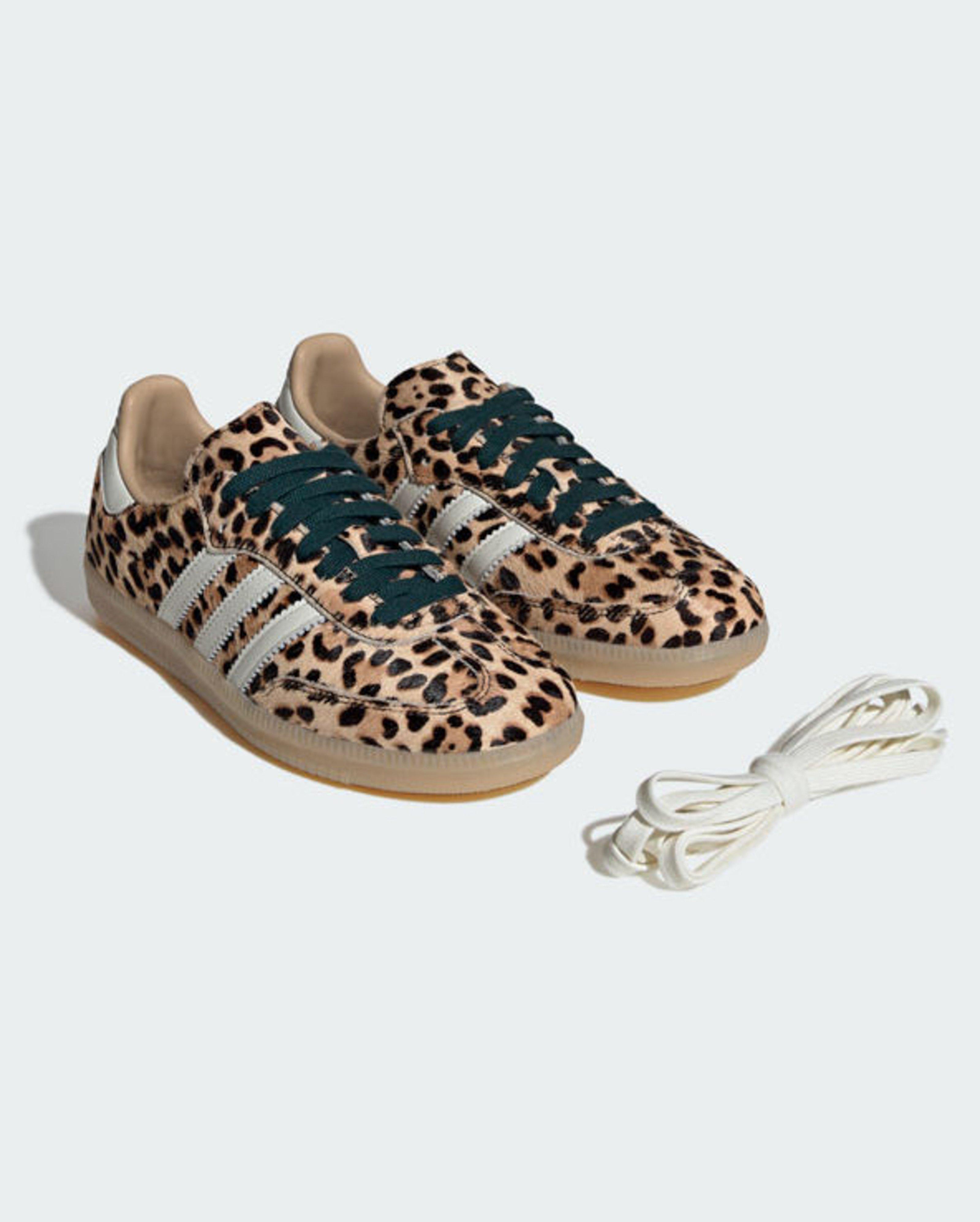 adidas gazelle silver green womens adidas Samba OG 'Preloved Red Leopard' Women's Shoes, 7 main image 0