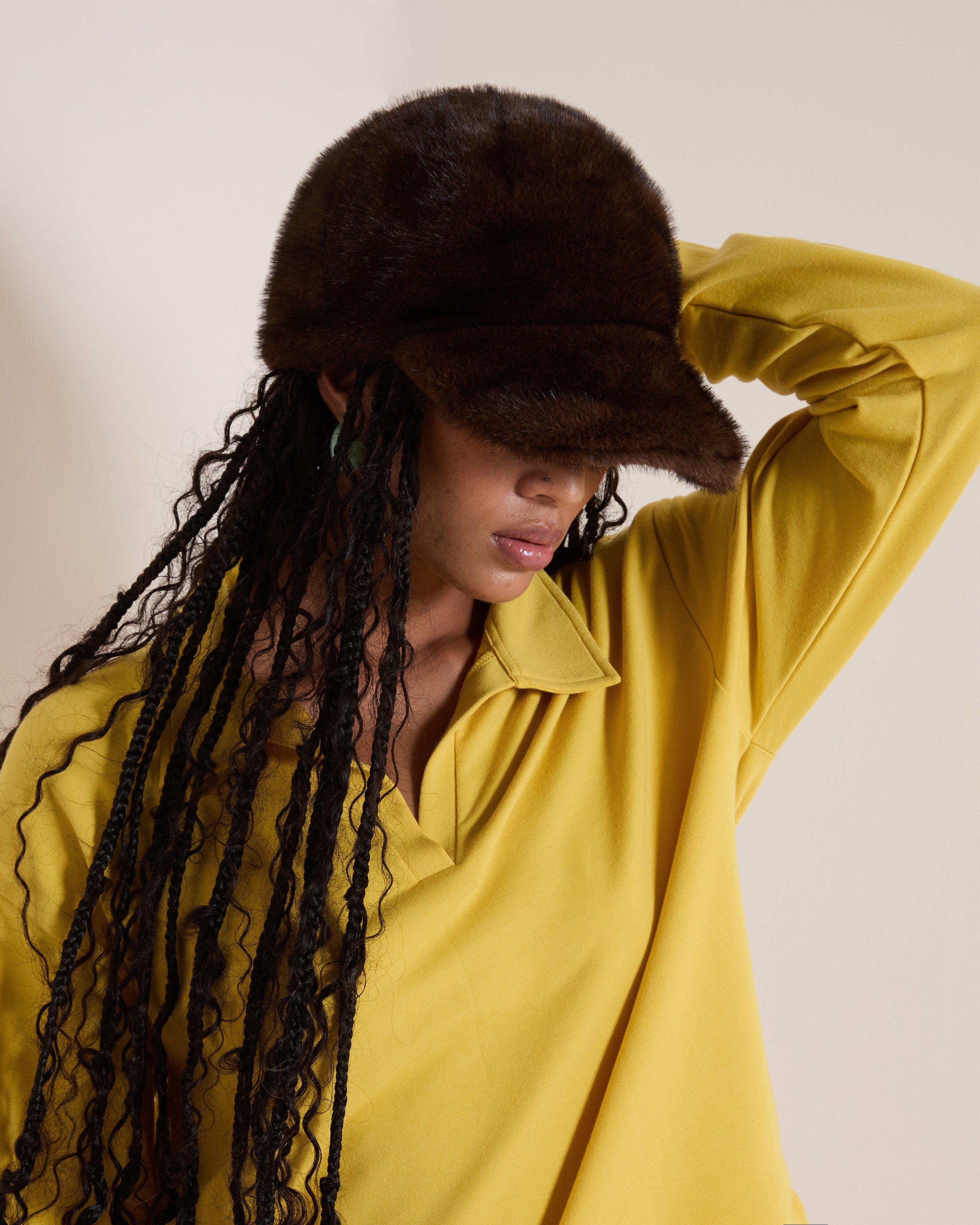 Women&rsquo;s Kerry Fluffy Peak Cap