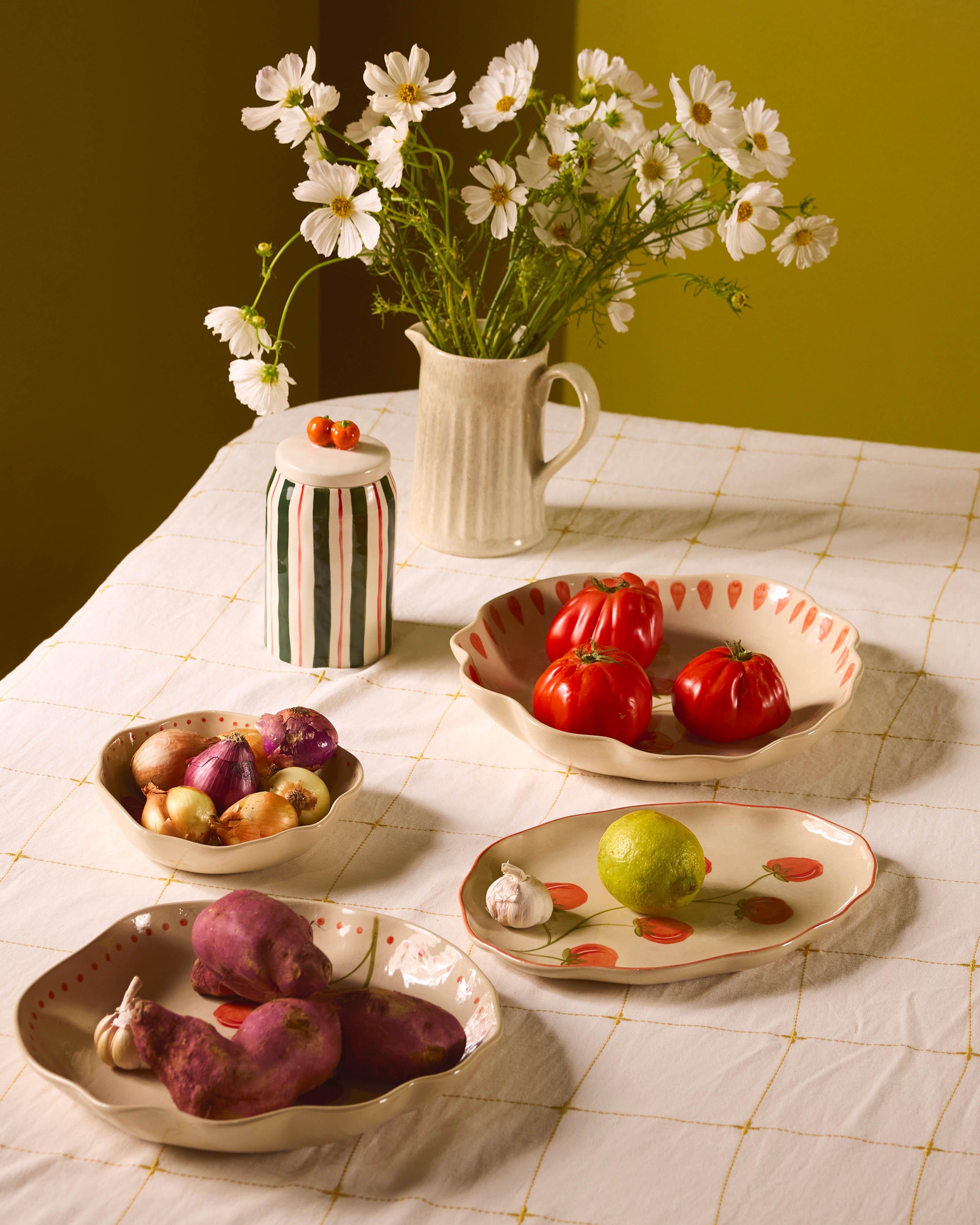  Heirloom Tomato Small Flutter Oval Platter  -  Milk