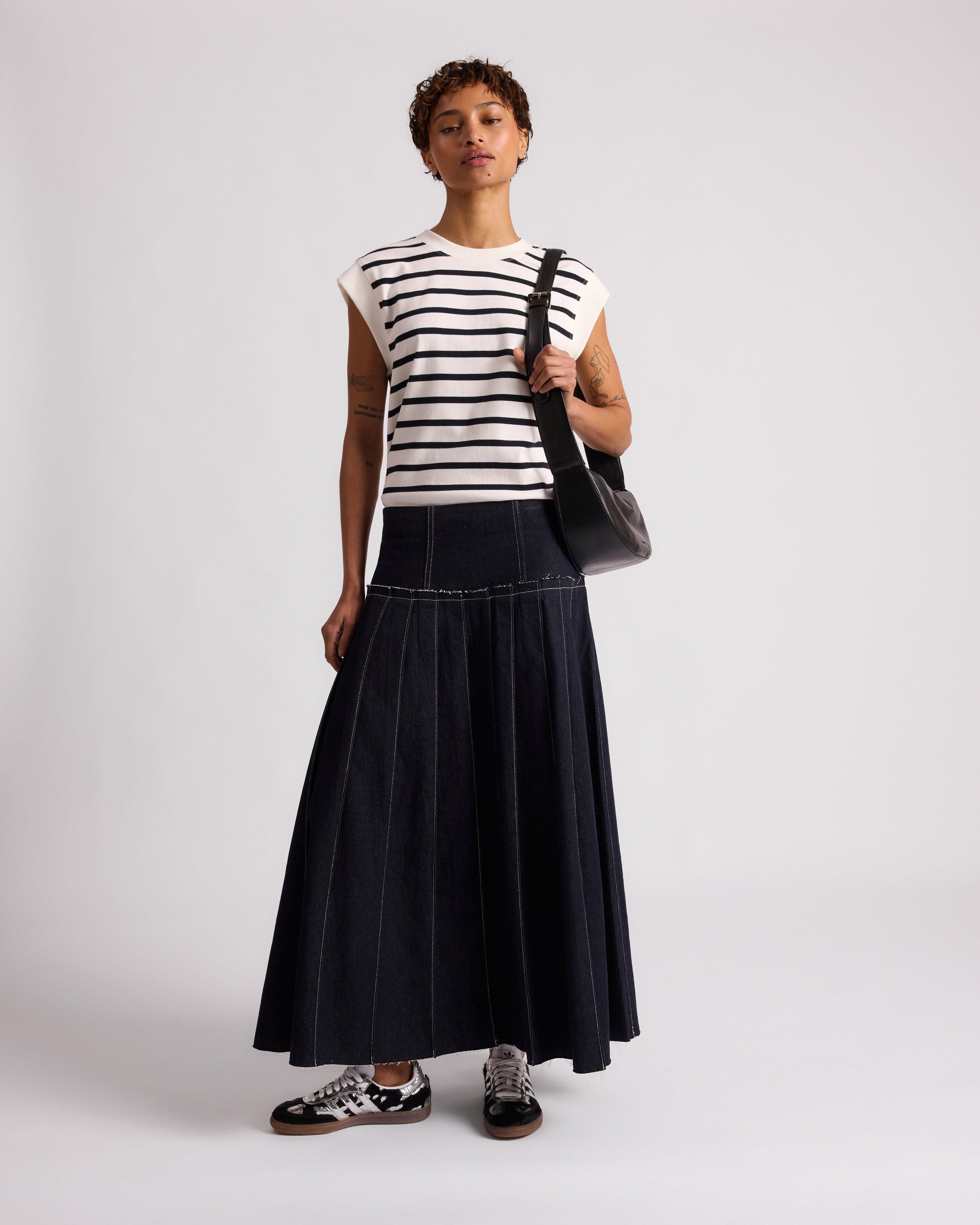  Abigail Rib Detail Stripe Top -  Black