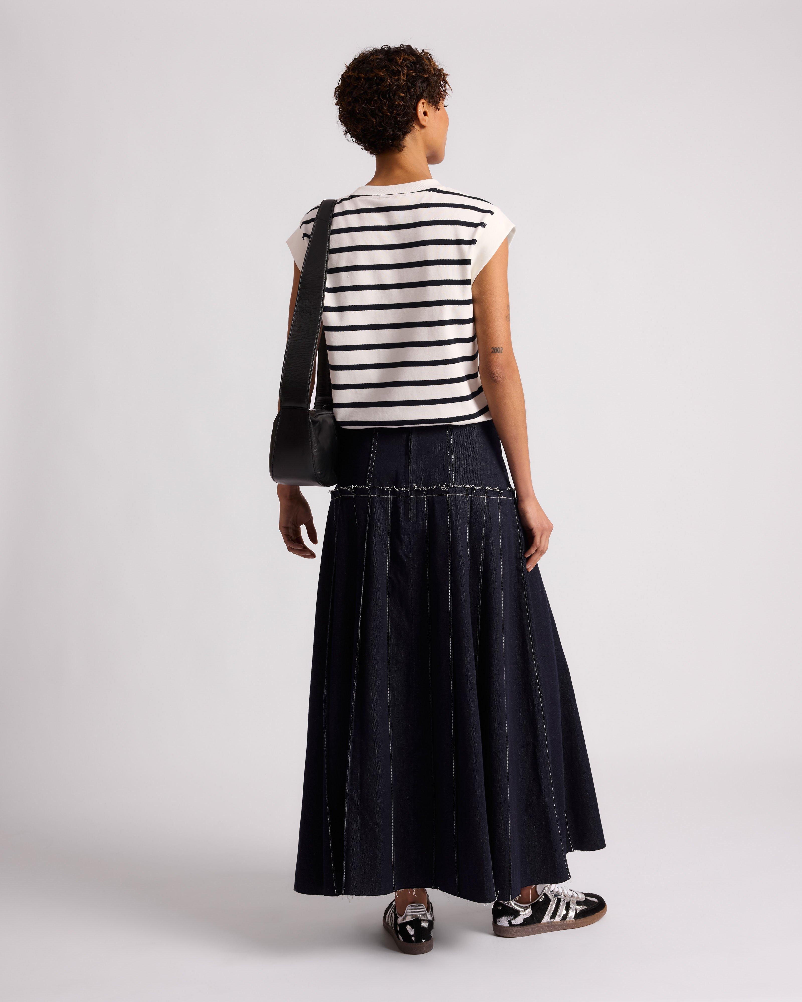  Abigail Rib Detail Stripe Top -  Black