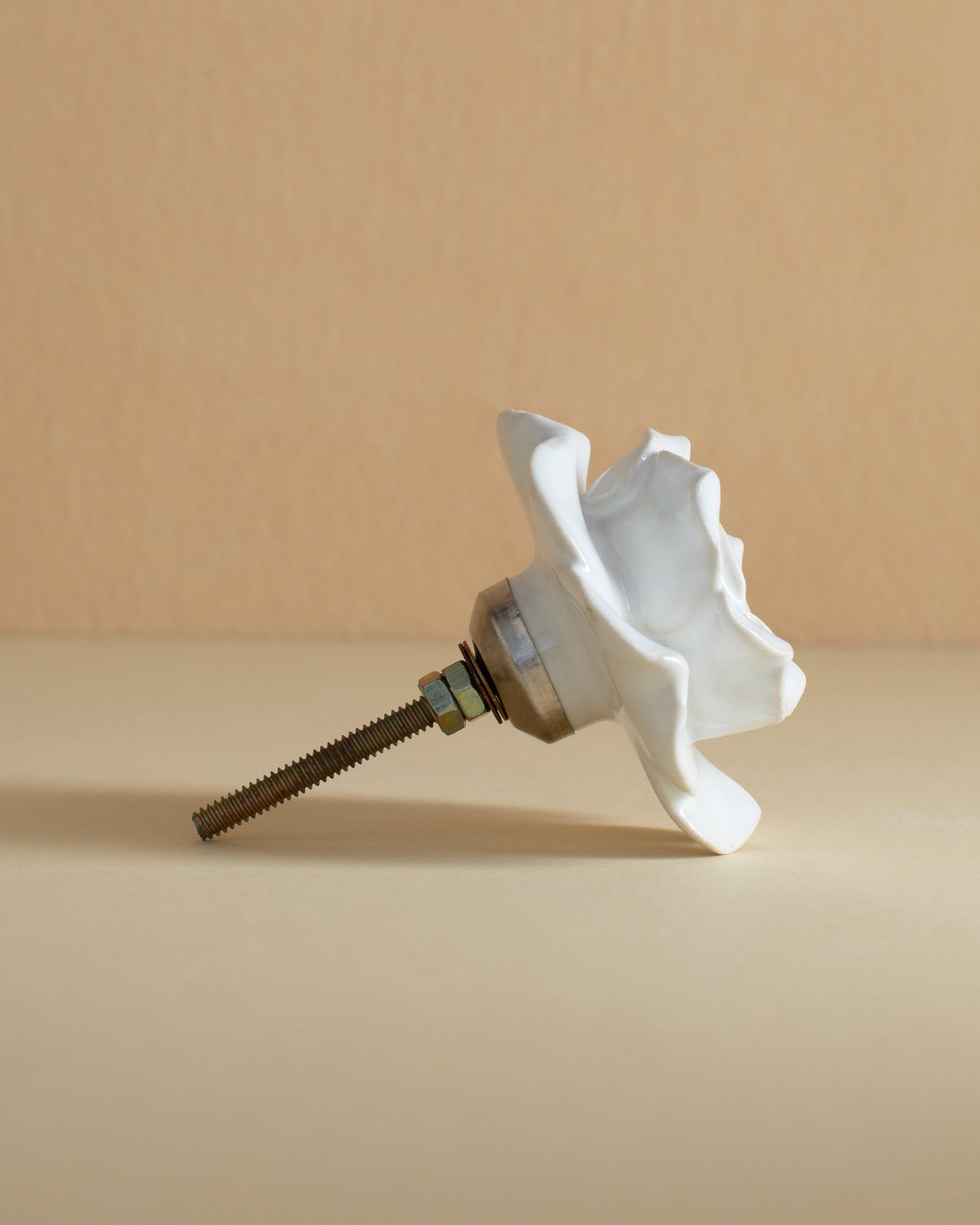 Rose shape Doorknob -  White/White