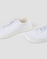 Rare Earth Loren Sneaker -  white