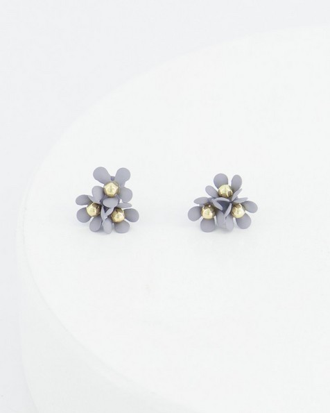 Trio Cluster Flower Stud Earrings -  lilac