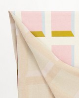 Charlie Grid Throw with Tassels -  pink