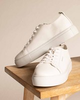 Tread+Miller Ophelia Sneaker -  white